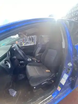 Veículo de Sucata toyota auris hybrid active do ano 2018 alimentado 2zr