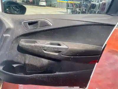 Veículo de Sucata ford b-max trend do ano 2016 alimentado sfjc