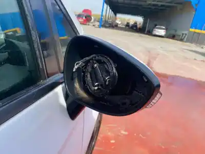 Veículo de Sucata ford b-max trend do ano 2016 alimentado sfjc