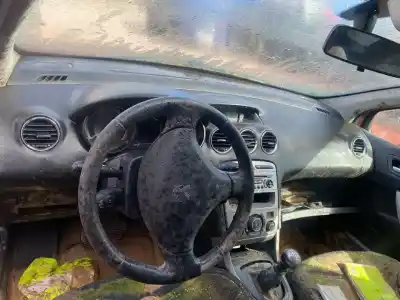 Scrapping Vehicle peugeot 308 sw premium of the year 2001 powered 9hz