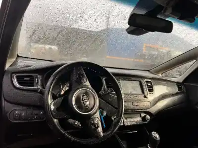 Scrapping Vehicle kia carens ( ) concept of the year 2017 powered d4fd