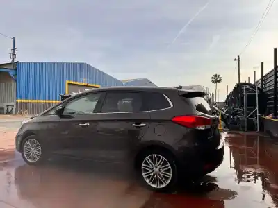 Scrapping Vehicle kia carens ( ) concept of the year 2017 powered d4fd