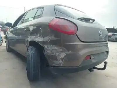 Veicolo di demolizione fiat bravo (198) 1.9 16v dynamic multijet dell'anno 2001 alimentato 192a8000