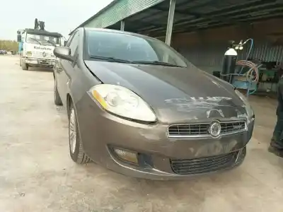Veicolo di demolizione fiat bravo (198) 1.9 16v dynamic multijet dell'anno 2001 alimentato 192a8000