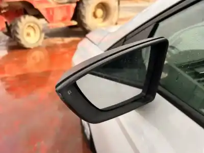 Veicolo di demolizione seat ibiza (kj1) reference dell'anno 2017 alimentato dkl