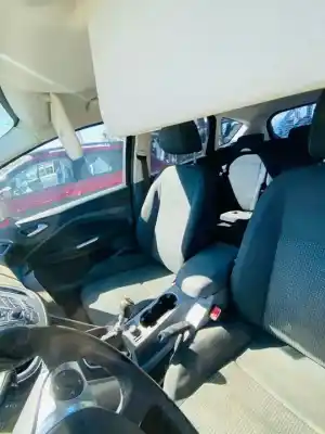 Scrapping Vehicle ford                                               c-max                                                                                                                                                                                                                                                      titanium of the year 2001 powered t1da