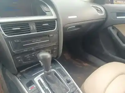 Veículo de Sucata audi a5 sportback (8t) 2.0 16v tfsi do ano 2001 alimentado cdnb