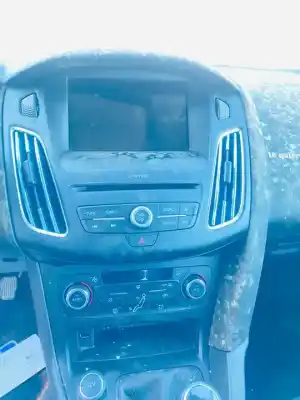 Veículo de Sucata ford focus lim. business do ano 2017 alimentado 