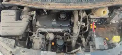 Veicolo di demolizione ford galaxy (vy) ambiente dell'anno 2001 alimentato auy