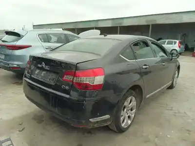 Véhicule à la ferraille citroen c5 berlina exclusive de l'année 2011 alimenté rh01