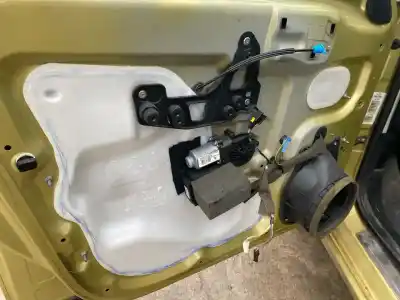 Veicolo di demolizione citroen c4 picasso exclusive plus dell'anno 2001 alimentato rhj