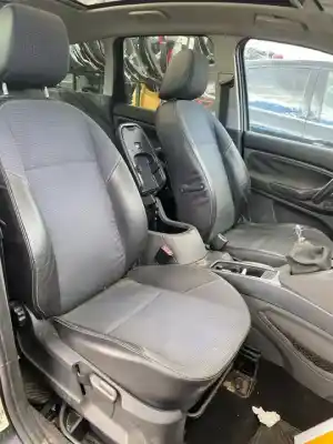 Scrapping Vehicle ford c-max (cb3) ghia of the year 2001 powered 