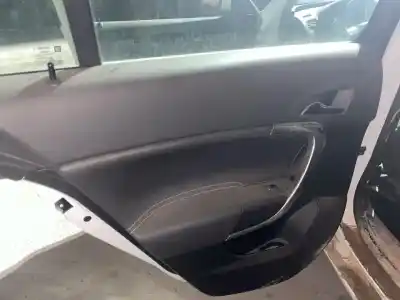 Sloopvoertuig opel insignia berlina excellence van het jaar 2017 aangedreven b16dth