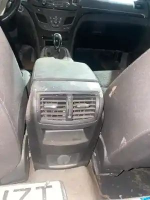 Sloopvoertuig opel insignia berlina excellence van het jaar 2017 aangedreven b16dth