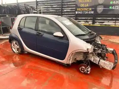 Veículo de Sucata smart forfour (454) 1.1 (454.030) do ano 2001 alimentado m134910