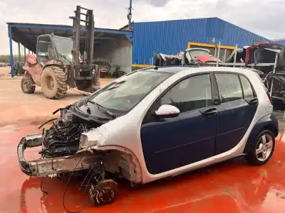 Veículo de Sucata smart forfour (454) 1.1 (454.030) do ano 2001 alimentado m134910