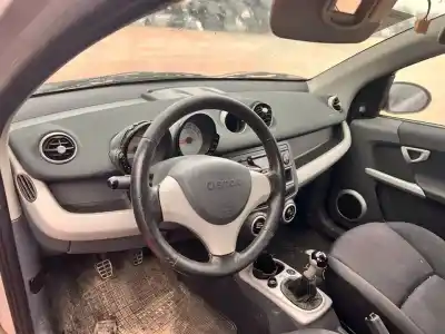 Veículo de Sucata smart forfour (454) 1.1 (454.030) do ano 2001 alimentado m134910