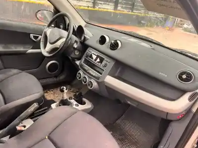 Veículo de Sucata smart forfour (454) 1.1 (454.030) do ano 2001 alimentado m134910