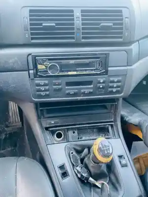 Scrapping Vehicle bmw serie 3 touring (e46) 320d of the year 2001 powered 204d4