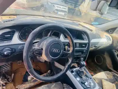 Scrapping Vehicle audi a4 avant (8k5) (2008) básico of the year 2014 powered csu
