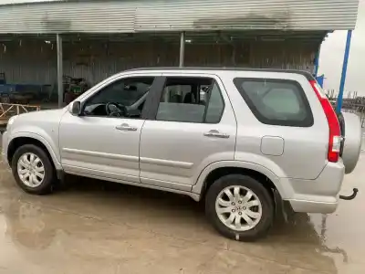 Scrapping Vehicle honda cr-v (rd8) es of the year 2001 powered n22a2