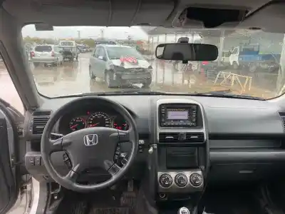 Scrapping Vehicle honda cr-v (rd8) es of the year 2001 powered n22a2