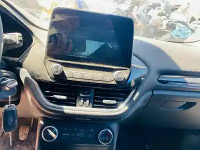 Veículo de Sucata ford fiesta (ce1) trend do ano 2017 alimentado xyje