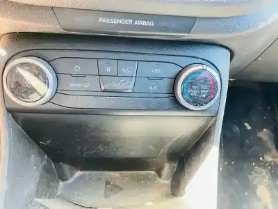 Veículo de Sucata ford fiesta (ce1) trend do ano 2017 alimentado xyje