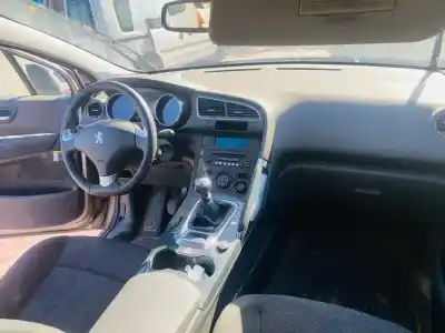 Veículo de Sucata peugeot 3008 allure do ano 2011 alimentado 9h05