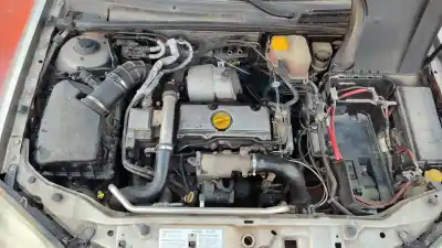 Sloopvoertuig opel vectra c berlina club van het jaar 2001 aangedreven y22dtr