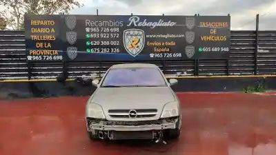 Sloopvoertuig OPEL VECTRA C BERLINA Club van het jaar 2001 aangedreven Y22DTR