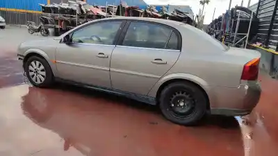 Sloopvoertuig opel vectra c berlina club van het jaar 2001 aangedreven y22dtr