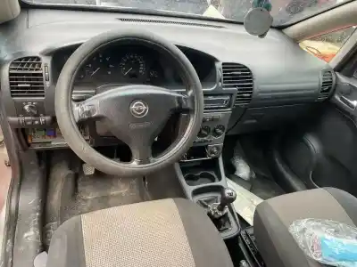 Veículo de Sucata opel zafira a comfort do ano 2001 alimentado y20dth
