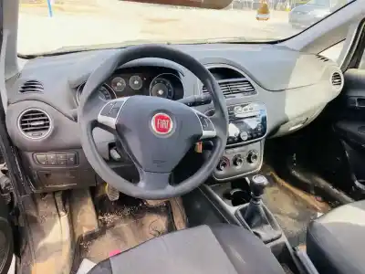 Scrapping Vehicle fiat punto (199) easy of the year 2016 powered 169a4000