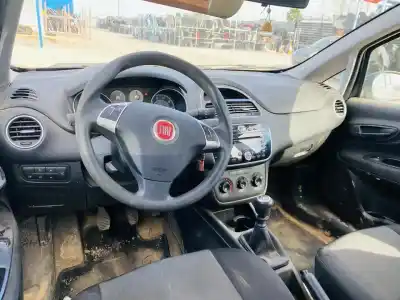 Scrapping Vehicle fiat punto (199) easy of the year 2016 powered 169a4000