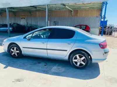 Veículo de Sucata peugeot 407 sw sr confort do ano 2001 alimentado 9hz