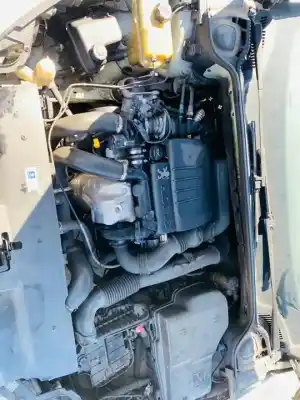 Veículo de Sucata PEUGEOT 407 SW SR Confort do ano 2001 alimentado 9HZ