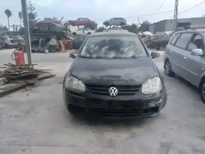 Sloopvoertuig VOLKSWAGEN GOLF V BERLINA (1K1) Highline van het jaar 2001 aangedreven BKD