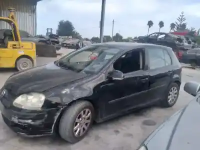 Scrapping Vehicle volkswagen golf v berlina (1k1) highline of the year 2001 powered bkd