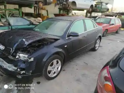 Veículo de Sucata audi a4 berlina (8e) 1.9 tdi (96kw) do ano 2001 alimentado d-awx