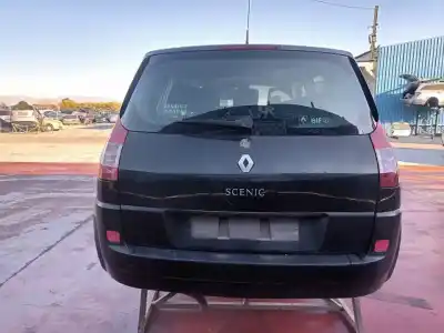 Scrapping Vehicle RENAULT SCENIC II Grand Dynamique of the year 2001 powered K4M D8
