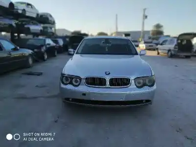 Scrapping Vehicle bmw serie 7 (e65/e66) 3.0 730d of the year 2001 powered 30 6d 2 d