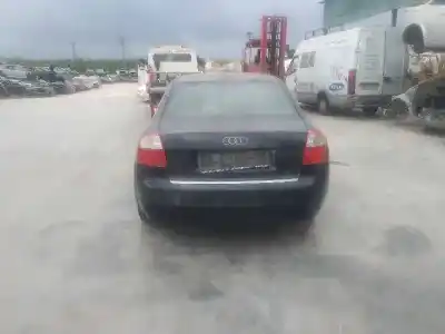 Veículo de Sucata audi a4 berlina (8e) 2.5 tdi (120kw) do ano 2001 alimentado bfc
