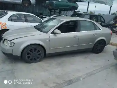 Veículo de Sucata audi a4 berlina (8e) 1.9 tdi (96kw) do ano 2001 alimentado d-avf