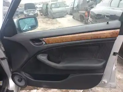 Veículo de Sucata bmw serie 3 berlina (e46) 320d do ano 2001 alimentado 