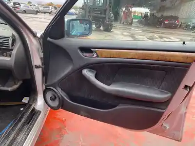 Veículo de Sucata BMW SERIE 3 BERLINA (E46) 320d do ano 2001 alimentado 