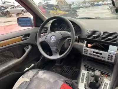 Veículo de Sucata bmw serie 3 berlina (e46) 320d do ano 2001 alimentado 