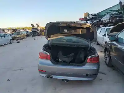 Veículo de Sucata bmw serie 5 berlina (e60) 525d do ano 2001 alimentado 256d2