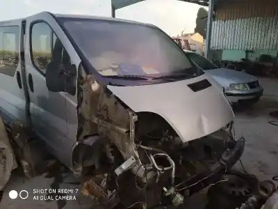 Scrapping Vehicle RENAULT TRAFIC COMBI (AB 4.01) Passenger Authentique Combi corto of the year 2001 powered D-F9Q U760