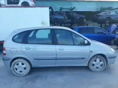 Здавання транспортного засобу renault scenic (ja..) 1.9 dci authentique року 2001 потужний d-f9q l7